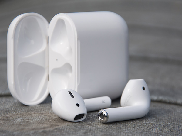 سماعة أبل Airpods أكثر ذكاءًا ممّا تتوقّع